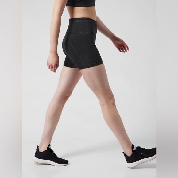 Athleta Accelerate Shortie - Picture 3 of 11